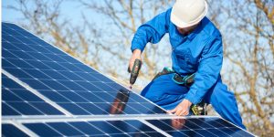 Installation Maintenance Panneaux Solaires Photovoltaïques à Ferrère